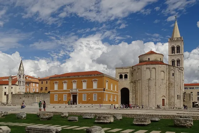 Austrian School Economics and the Croatian gold market